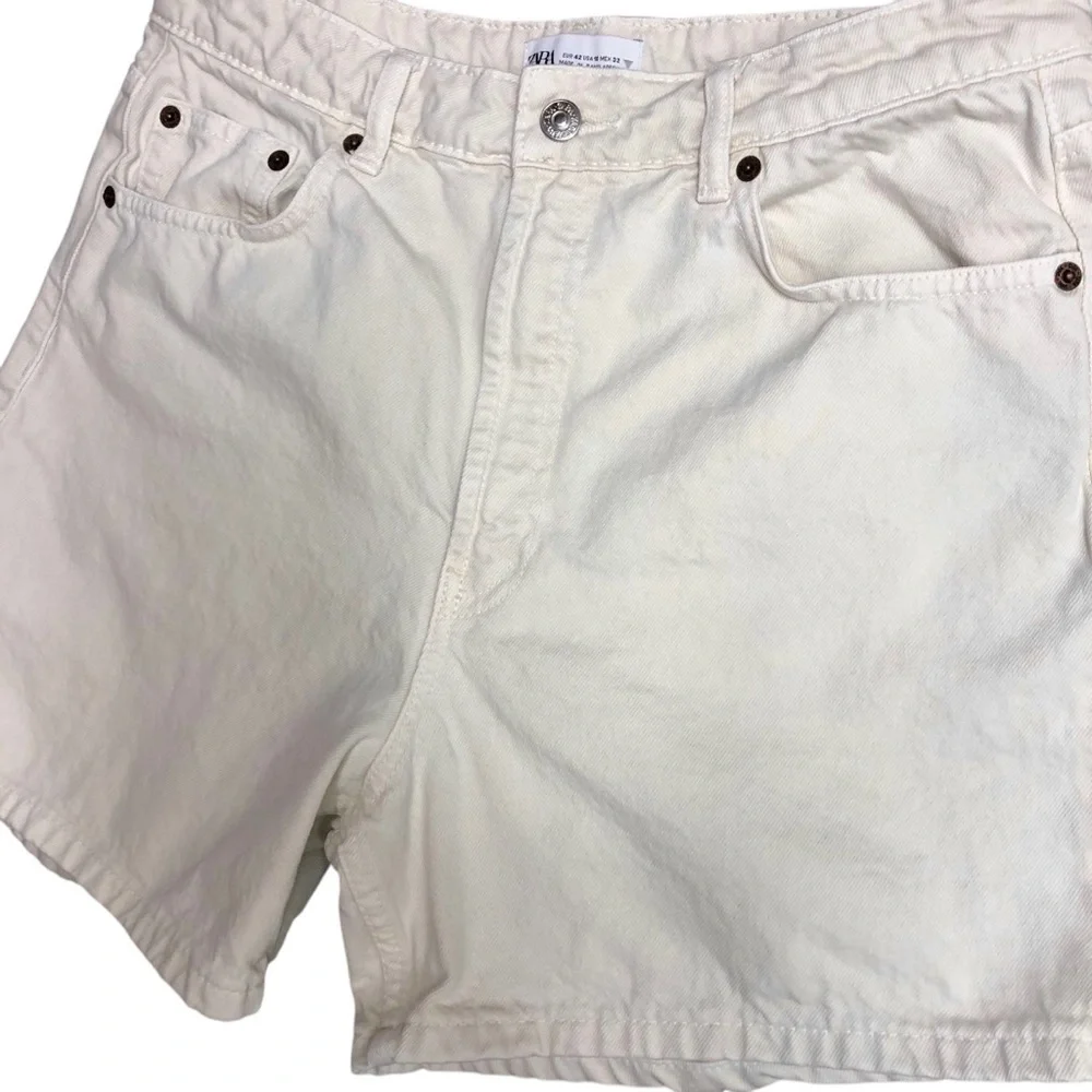 Zara Off White Cotton Mom Denim Shorts Sz 10 US Long Line High Rise Casual Beach